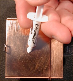 http://www.arcticsilver.com/images/cmq_install3.jpg